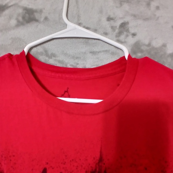 Walt Disney World T Shirt Size XL Red Crenwneck Short Sleeve - Picture 3 of 9